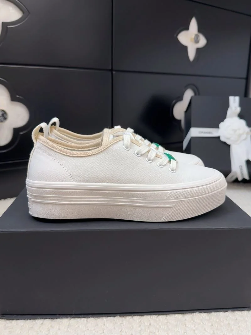 Chic Chanel Low Shoes 19273