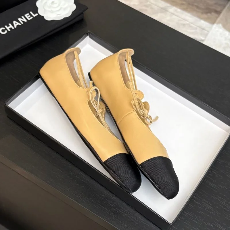 Chanel Low Shoes Lightweight 19262