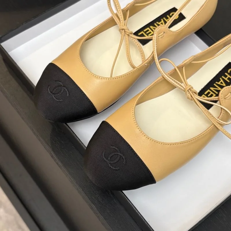 Chanel Low Shoes Lightweight 19262