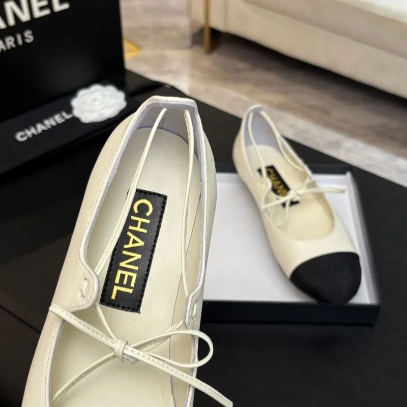 Chanel Low Shoes TimelessDesign 19264