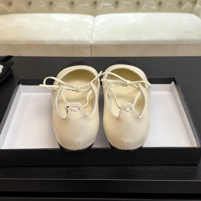 Chanel Low Shoes TimelessDesign 19264