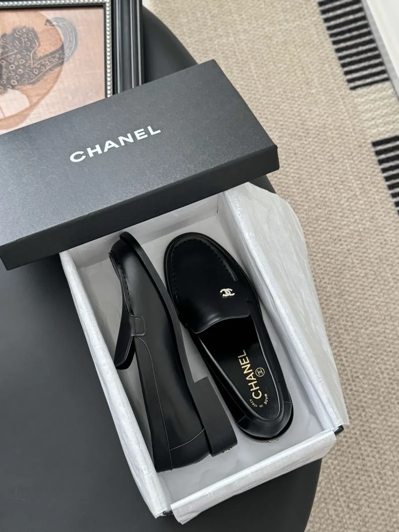 ZipUp Chanel Low Shoes 19259