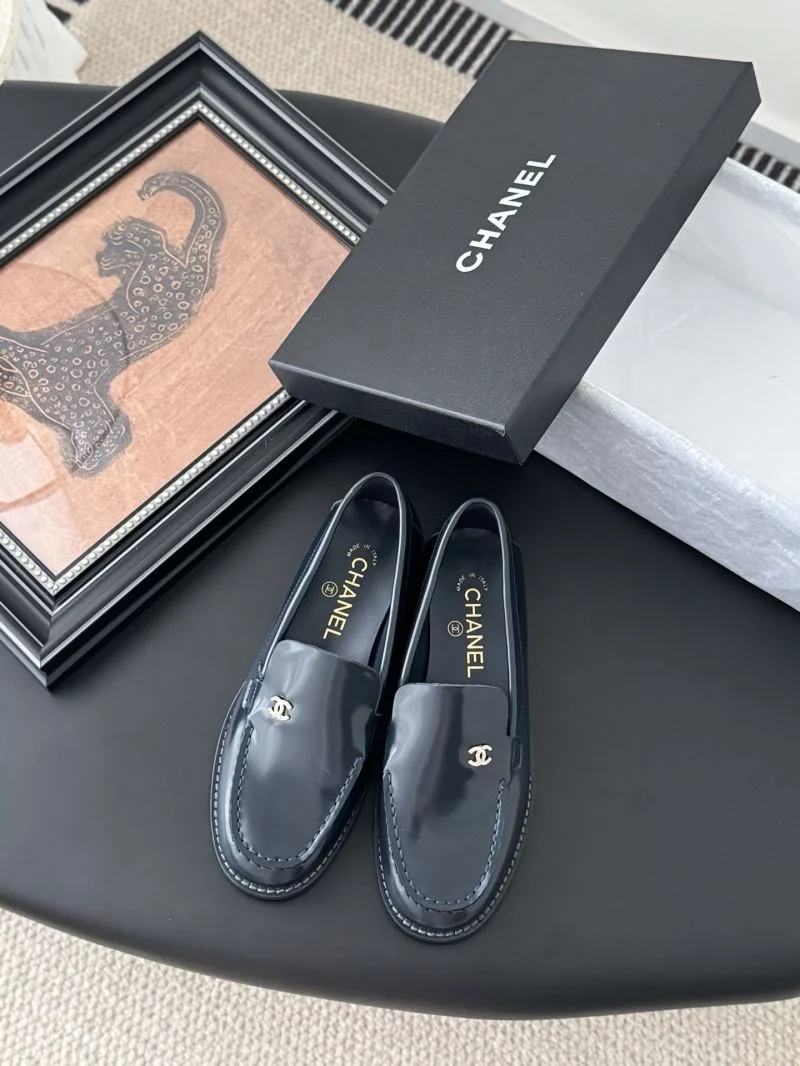 Bright Chanel Low Shoes 19263