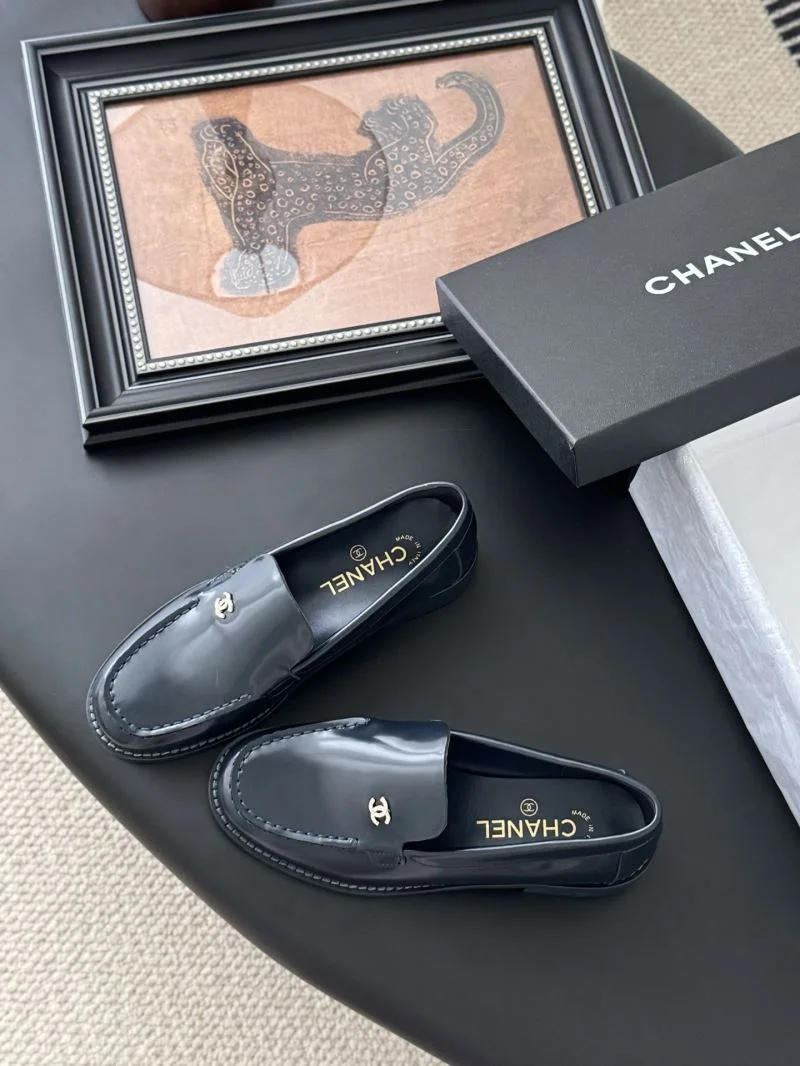 Bright Chanel Low Shoes 19263