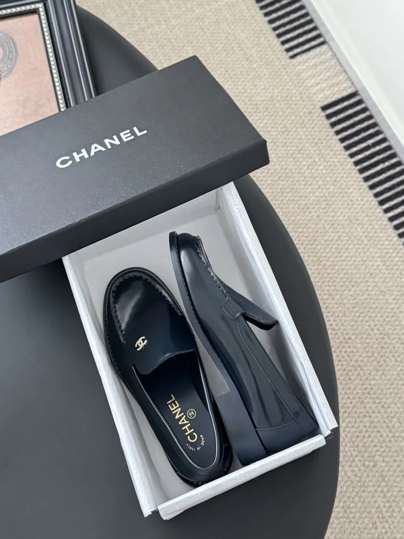 Bright Chanel Low Shoes 19263