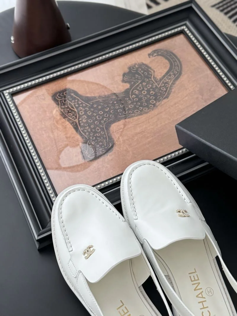 Chanel Low Shoes SmoothTexture 19338