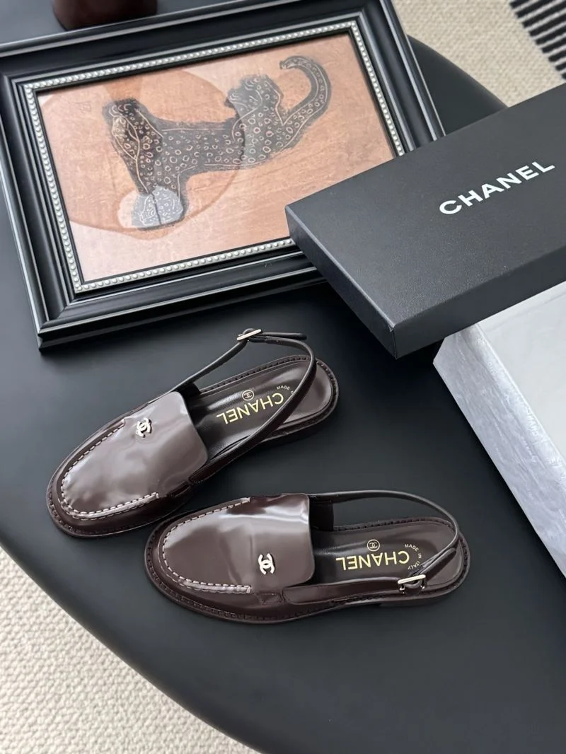 Chanel Low Shoes Colorful 19255