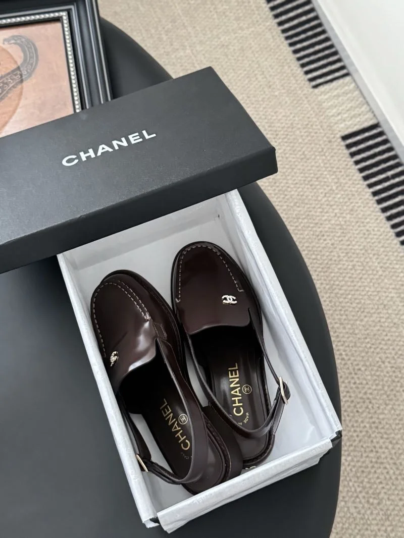 Chanel Low Shoes Colorful 19255