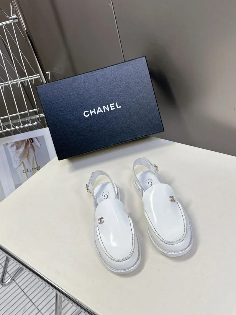 UrbanChic Chanel Low Shoes 19266