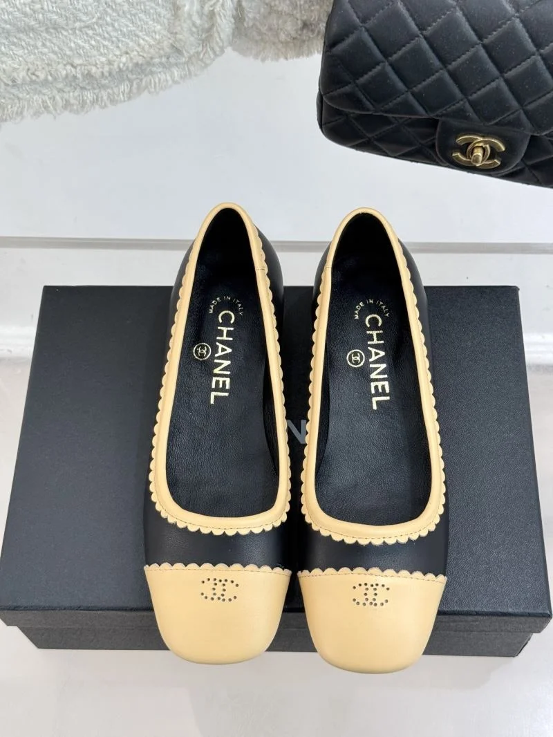 Breathable Chanel Low Shoes 19248