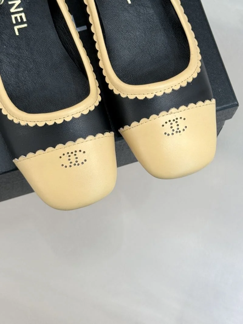 Breathable Chanel Low Shoes 19248