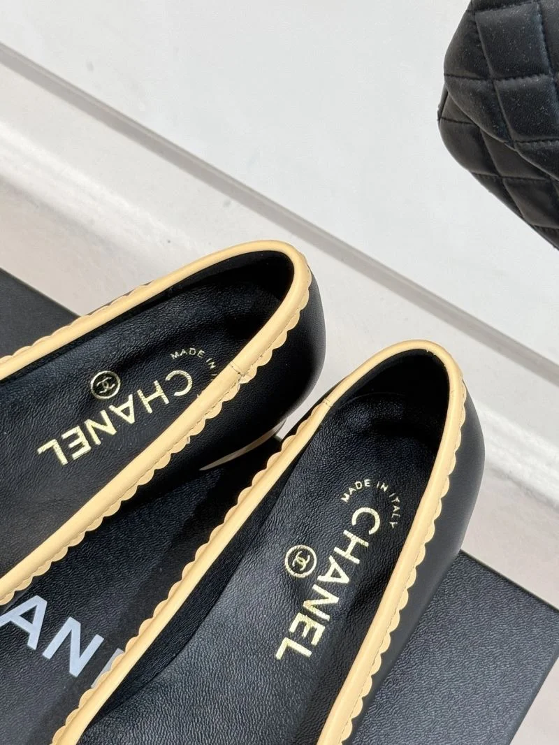 Breathable Chanel Low Shoes 19248