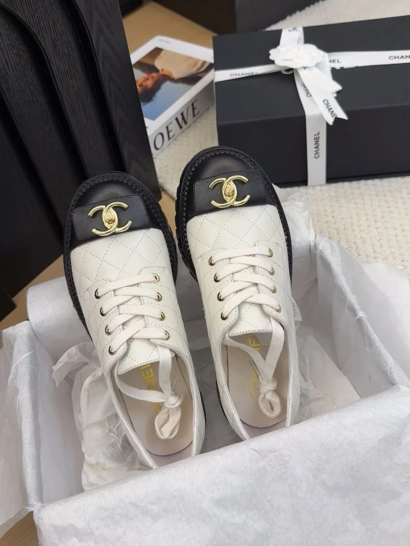StreetReady Chanel Low Shoes 19232