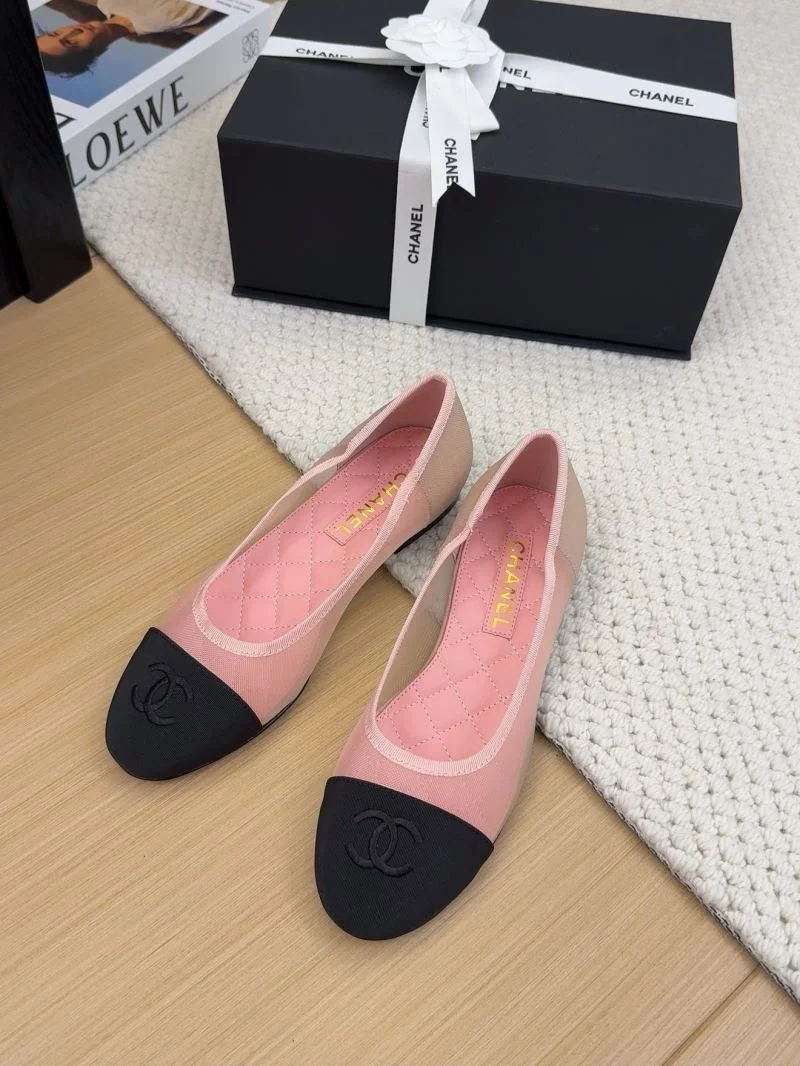 Chanel Low Shoes TopPick 19235