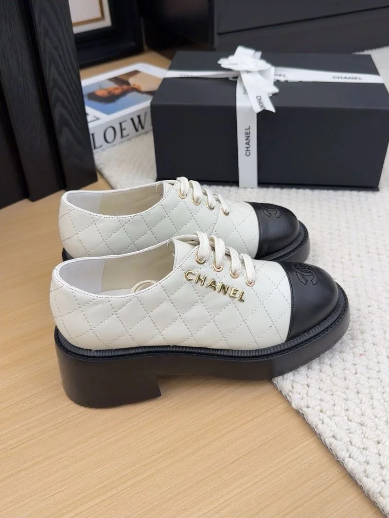 Chanel Low Shoes WrinkleFree 19244
