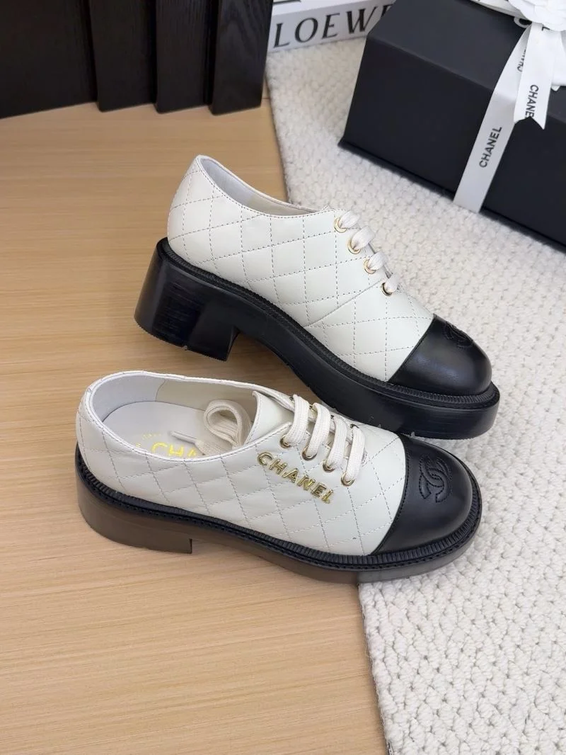 Chanel Low Shoes WrinkleFree 19244