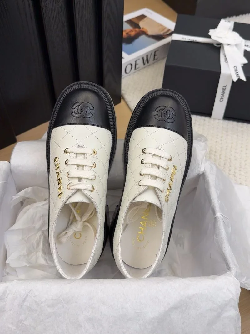 Chanel Low Shoes WrinkleFree 19244