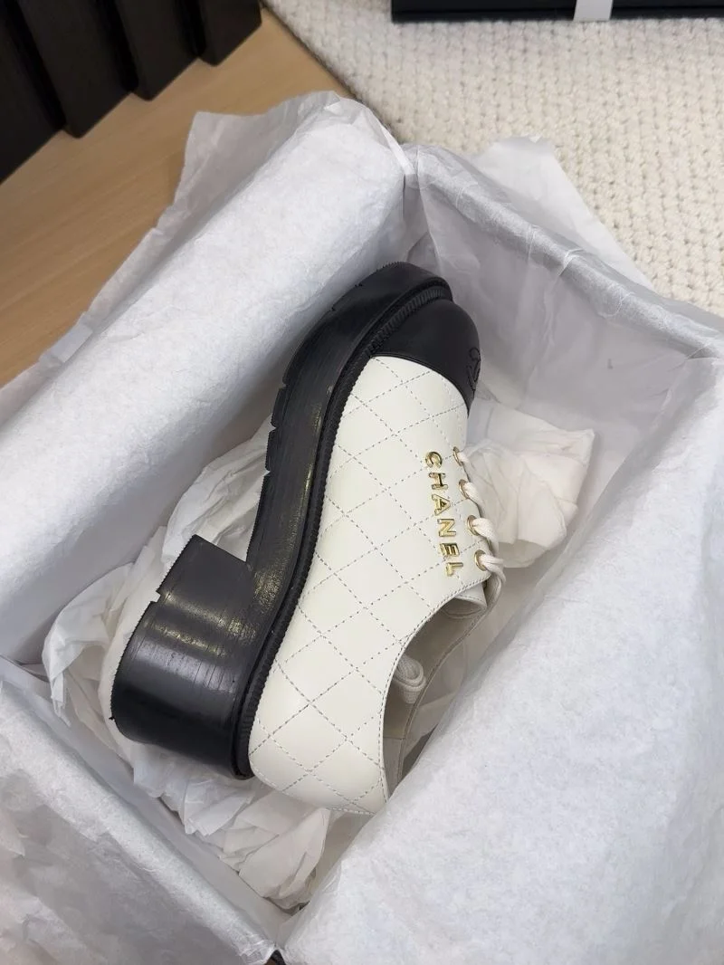 Chanel Low Shoes WrinkleFree 19244
