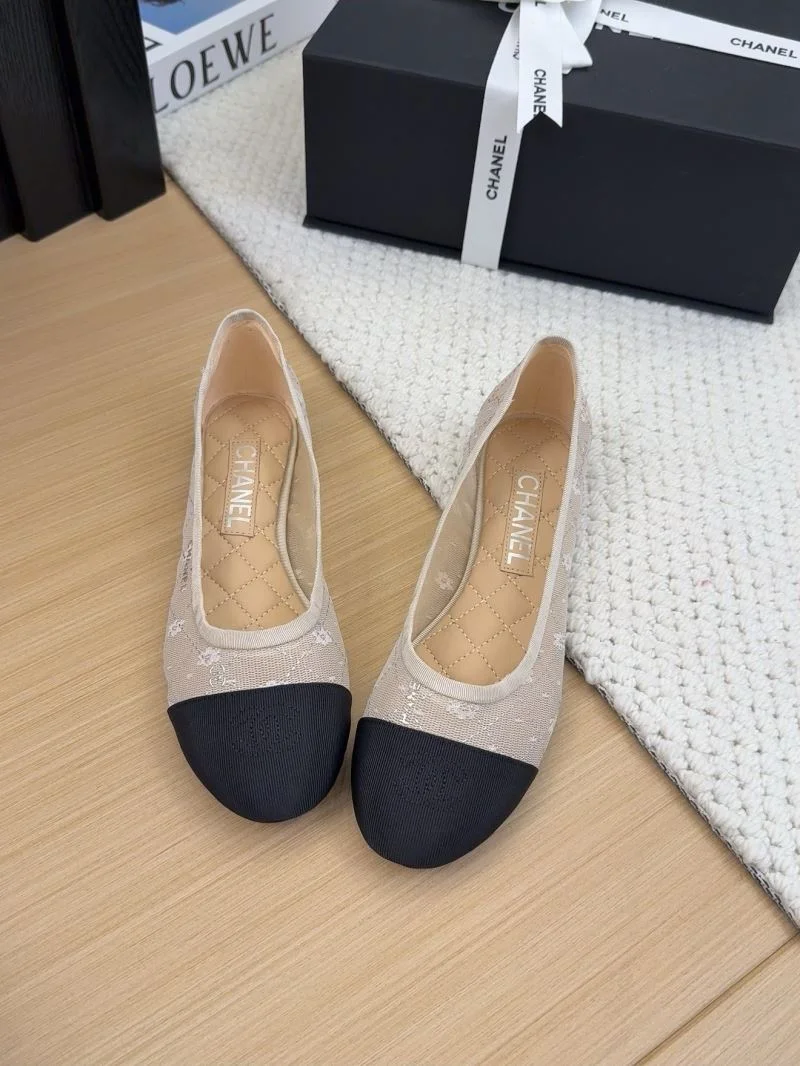 Tailored Chanel Low Shoes 19229