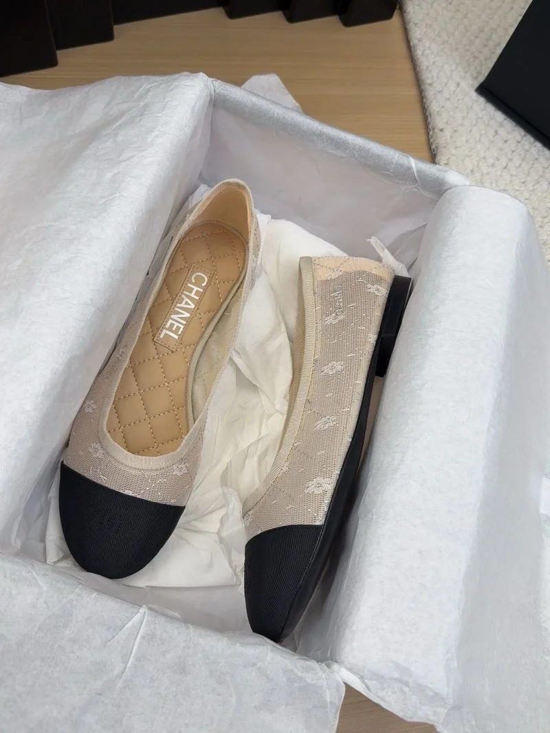 Tailored Chanel Low Shoes 19229