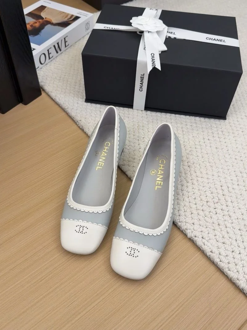 Chanel Low Shoes FastDry 19293