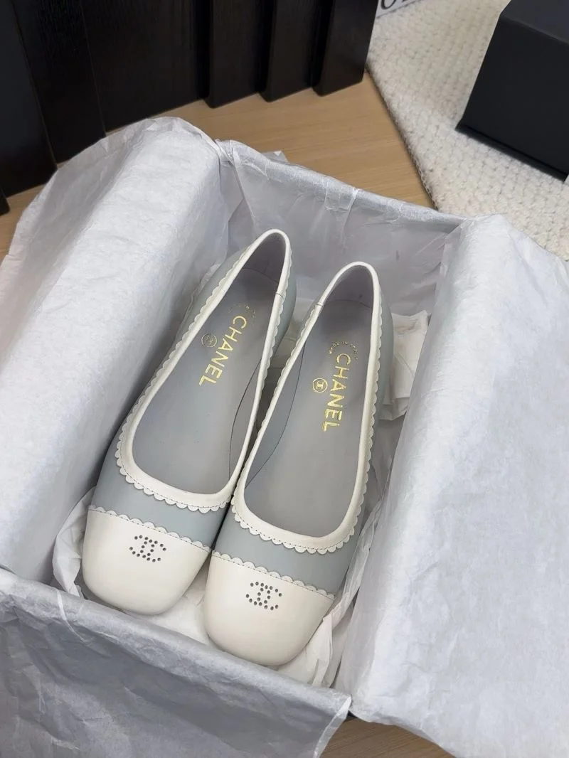 Chanel Low Shoes FastDry 19293