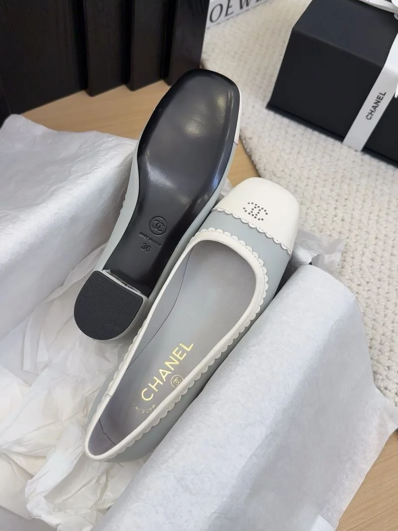 Chanel Low Shoes FastDry 19293