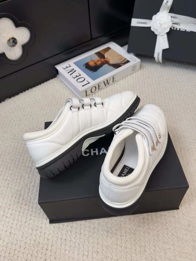 Chanel Low Shoes Neat 19221