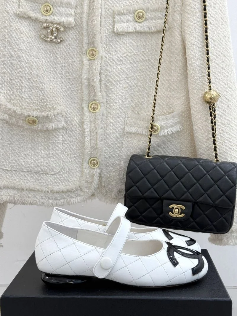 EasyCare Chanel Low Shoes 19219