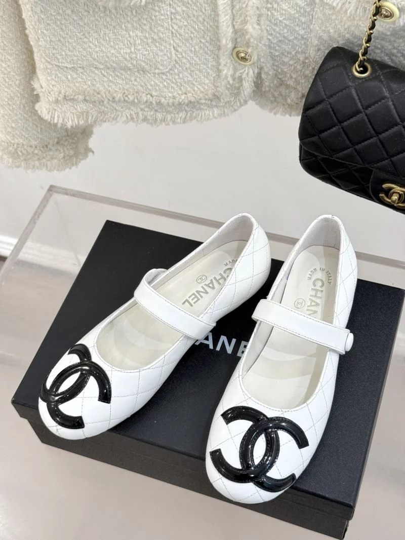EasyCare Chanel Low Shoes 19219