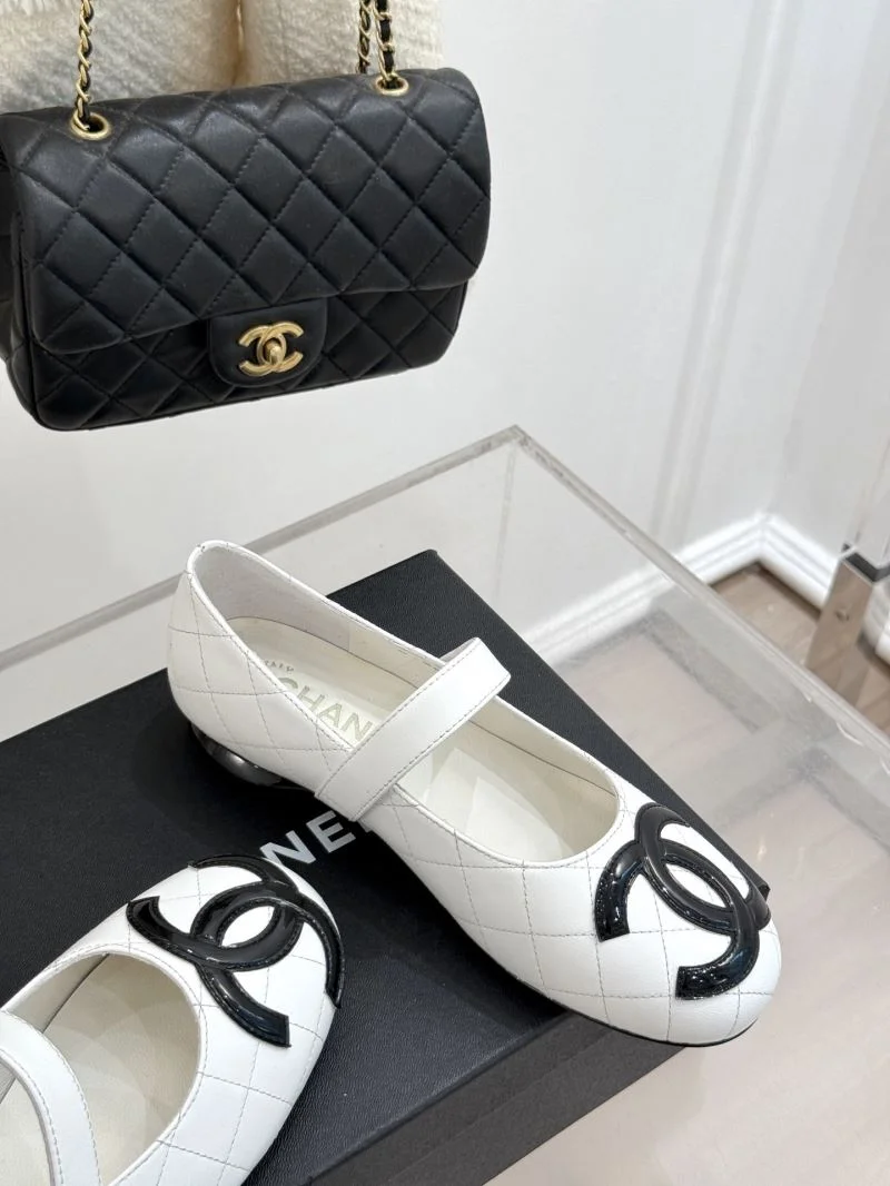 EasyCare Chanel Low Shoes 19219