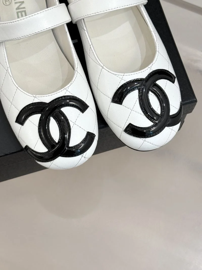 EasyCare Chanel Low Shoes 19219