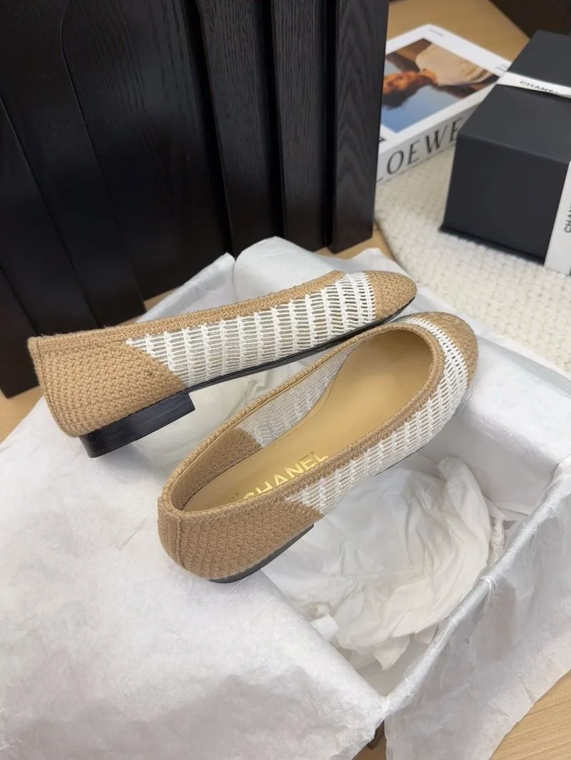 Chanel Low Shoes OdorResistant 19222