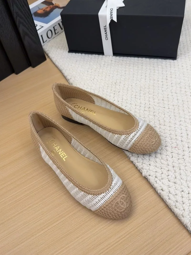 Chanel Low Shoes OdorResistant 19222