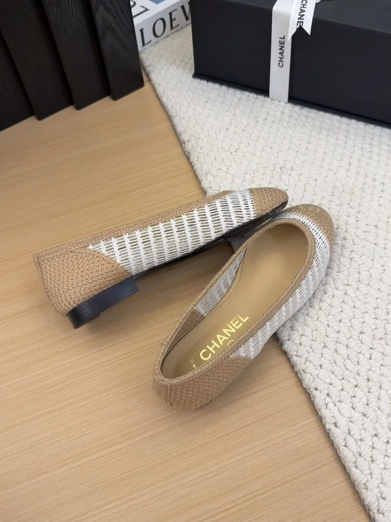 Chanel Low Shoes OdorResistant 19222