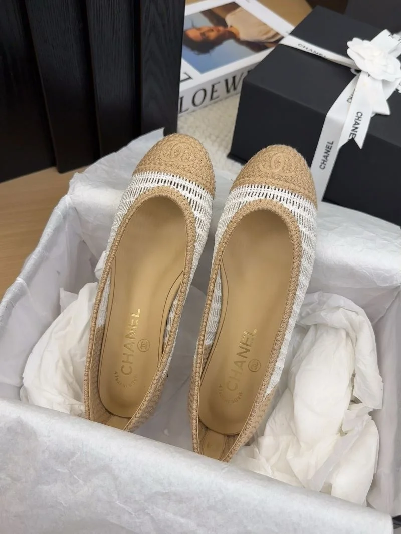 Chanel Low Shoes OdorResistant 19222