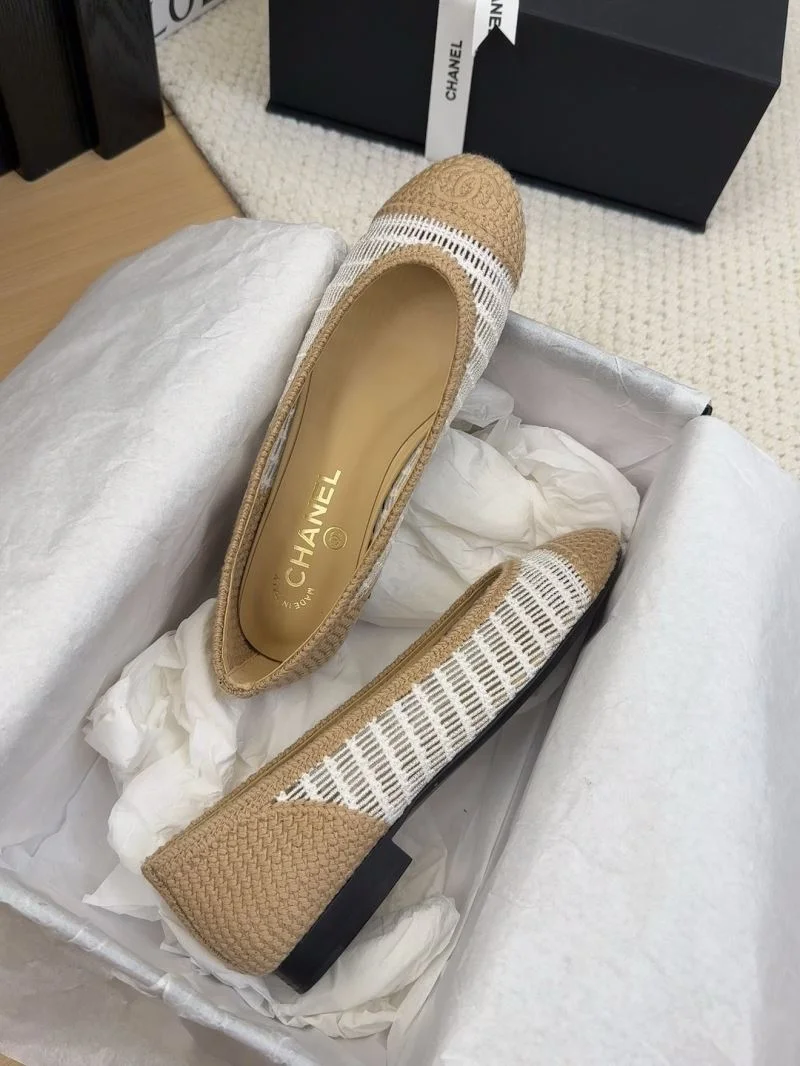 Chanel Low Shoes OdorResistant 19222