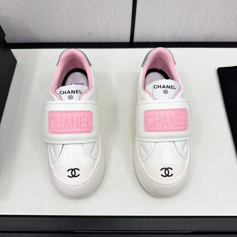 Chanel Low Shoes Trendsetting 20439