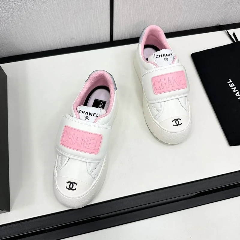 Chanel Low Shoes Trendsetting 20439