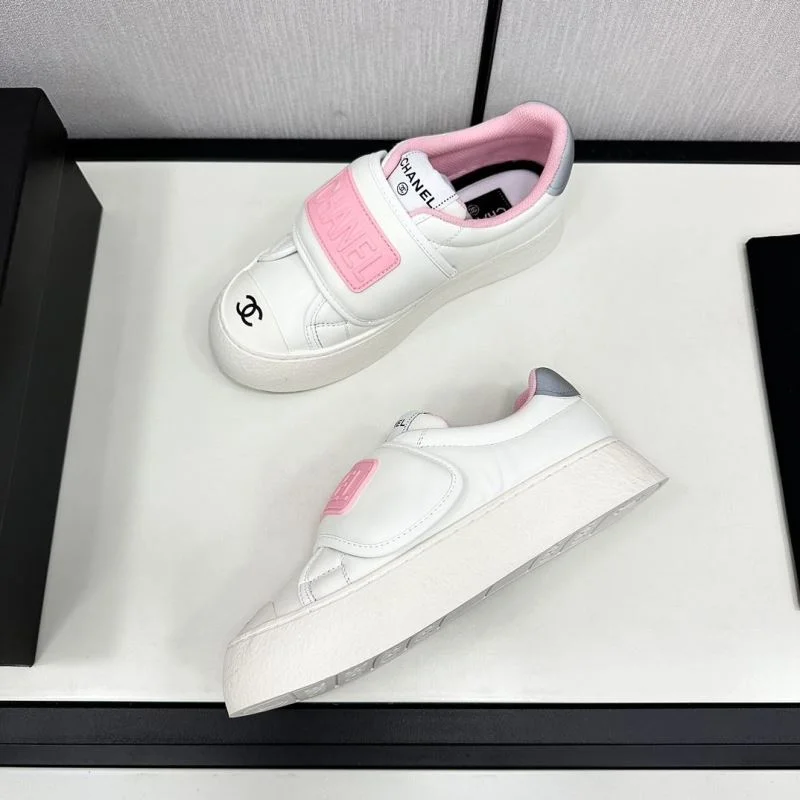 Chanel Low Shoes Trendsetting 20439