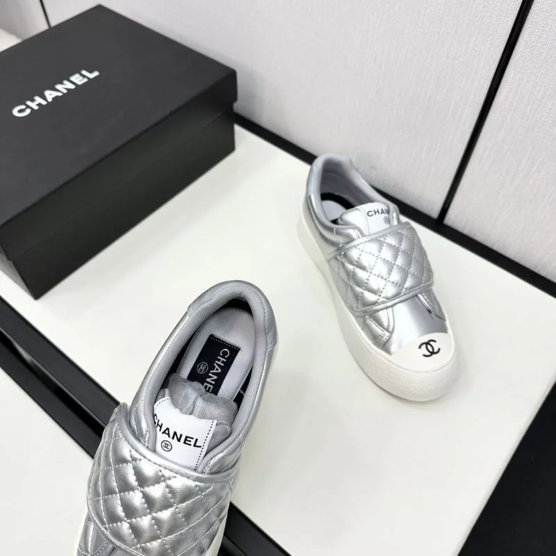 Chanel Low Shoes StreetReady 20438