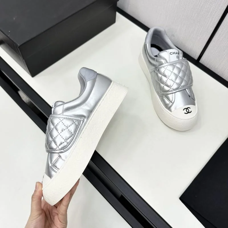 Chanel Low Shoes StreetReady 20438