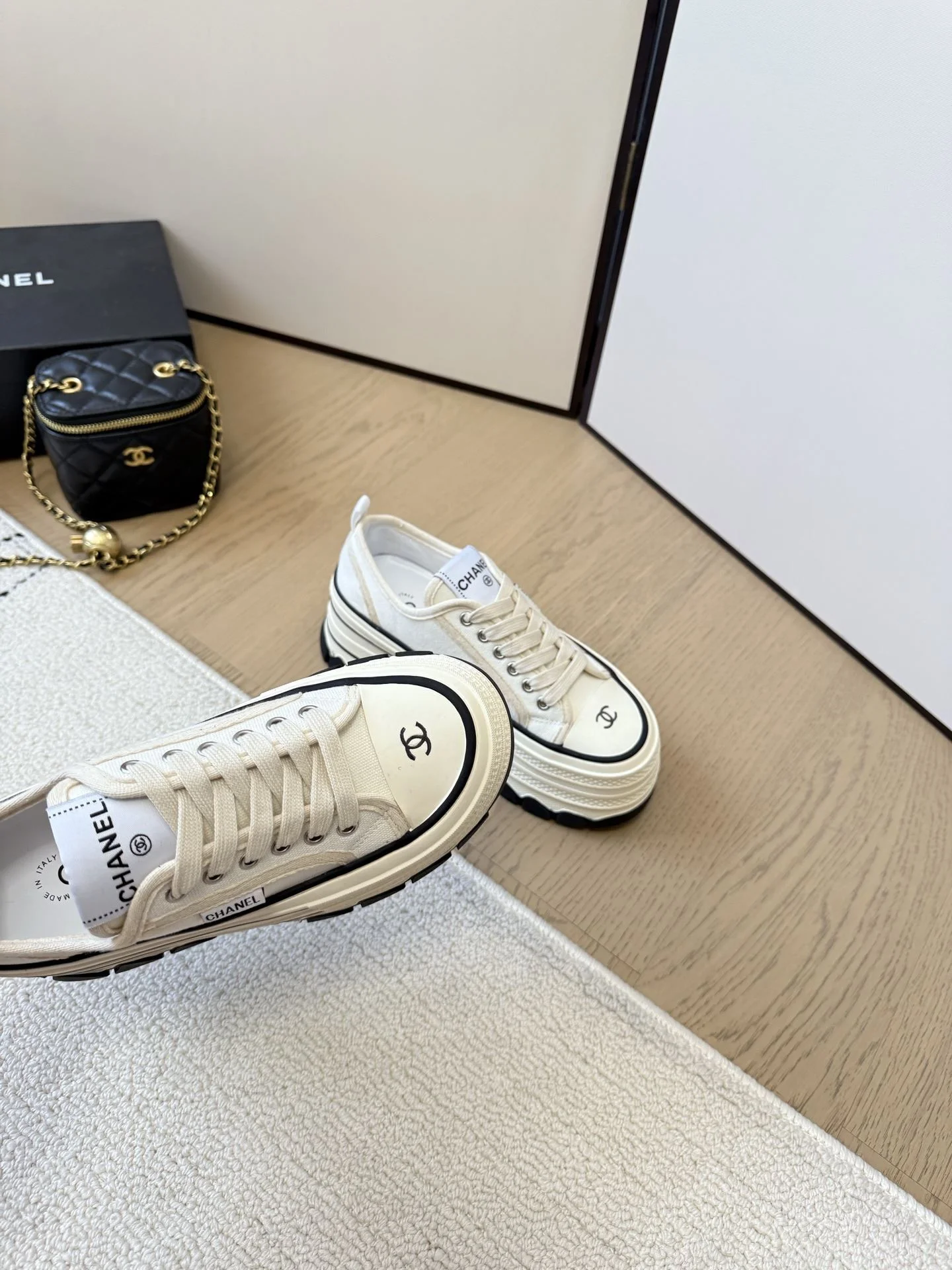 WellDesigned Chanel Low Shoes 18119