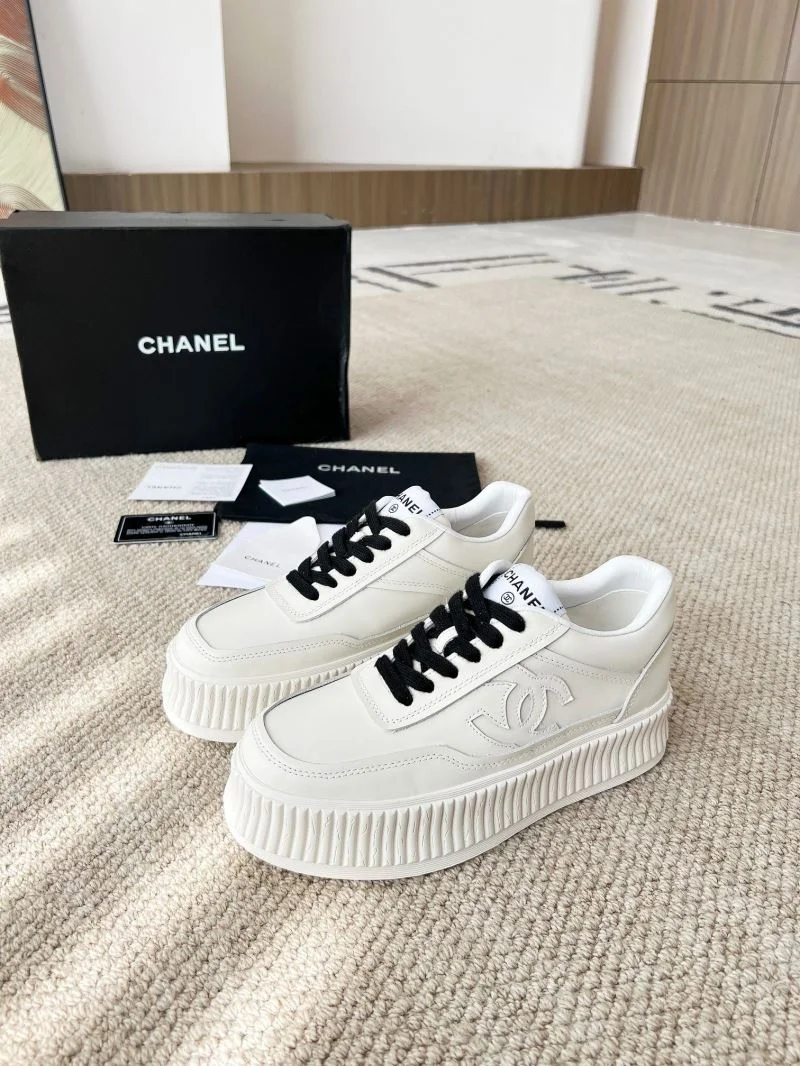 Chanel Low Shoes Fashionable 18188