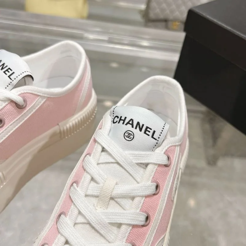Chanel Low Shoes Practical 18115