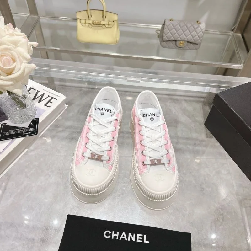Chanel Low Shoes Practical 18115