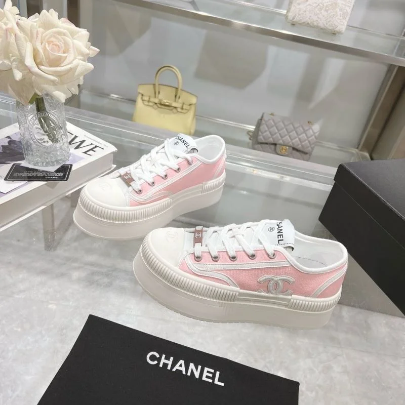 Chanel Low Shoes Practical 18115