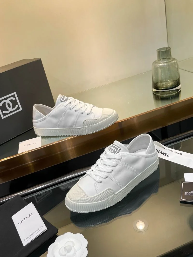 Chanel Low Shoes Stretchable 18102