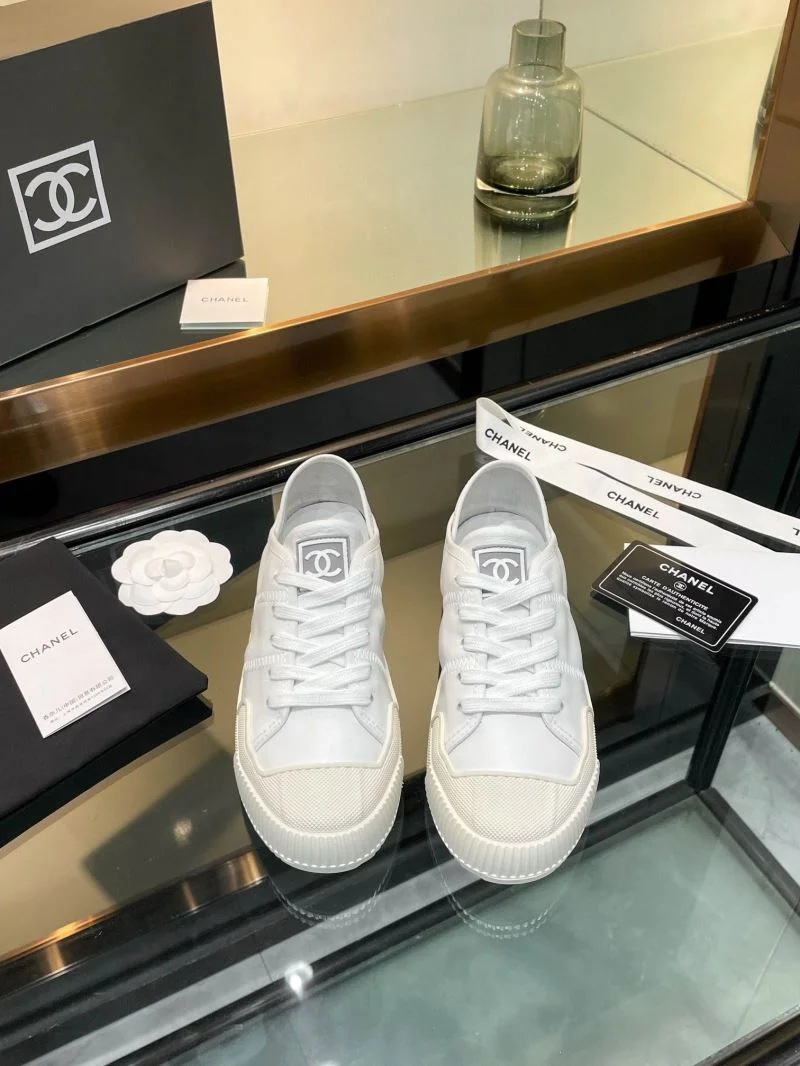 Chanel Low Shoes Stretchable 18102