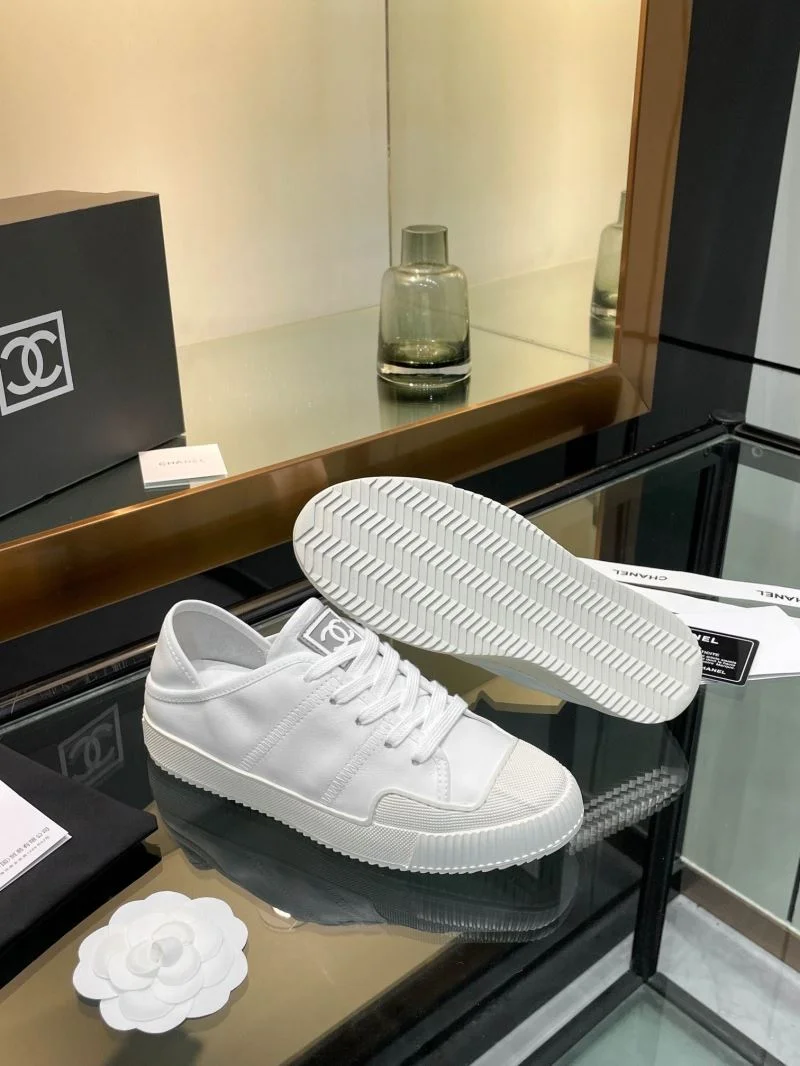Chanel Low Shoes Stretchable 18102